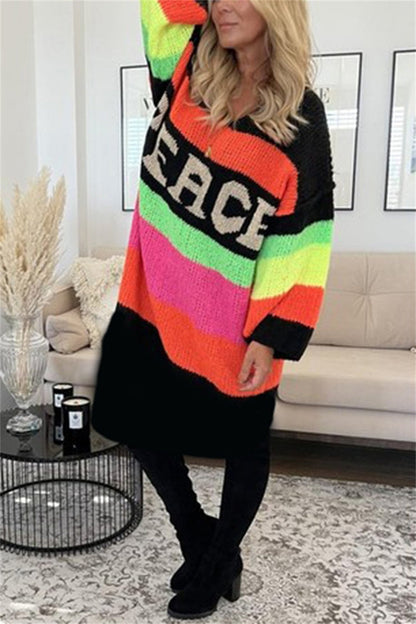 Marta - Farbenfroher Peace Pullover für Freude und Frieden