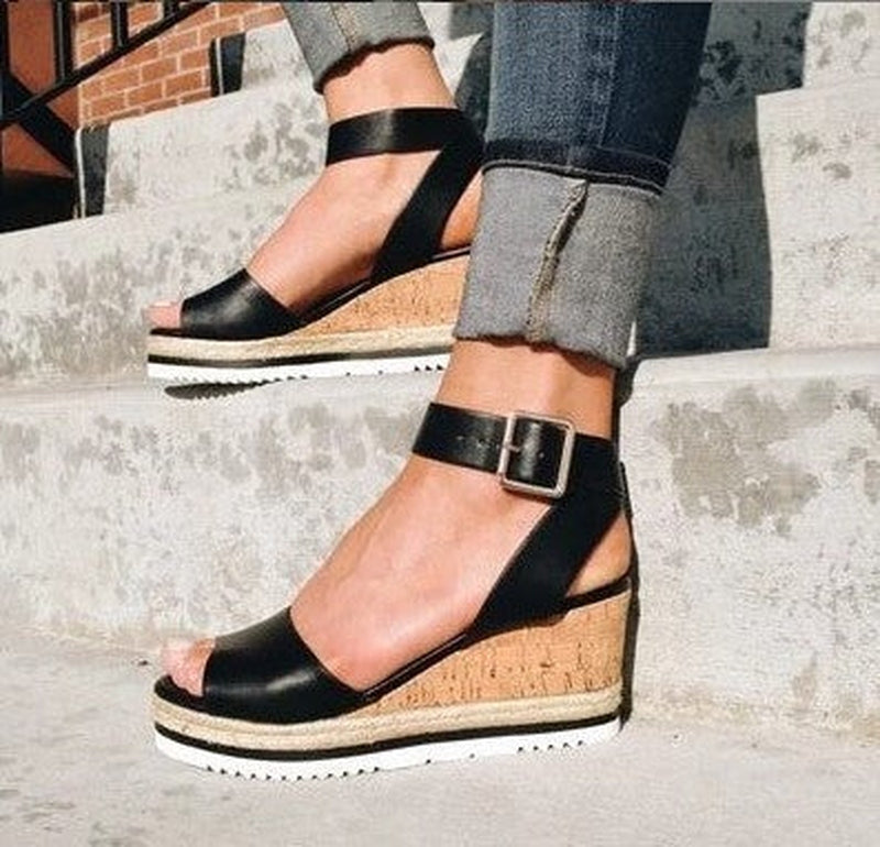 Dana - Stylische Keilsandalen für Damen mit verstellbarer Schnalle