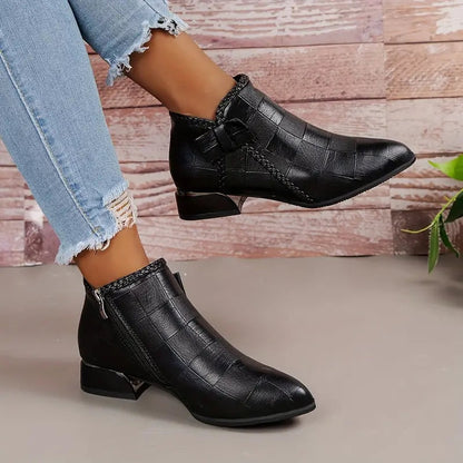 Nina - Stilvolle Damenstiefel mit niedrigem Absatz für formelle Anlässe