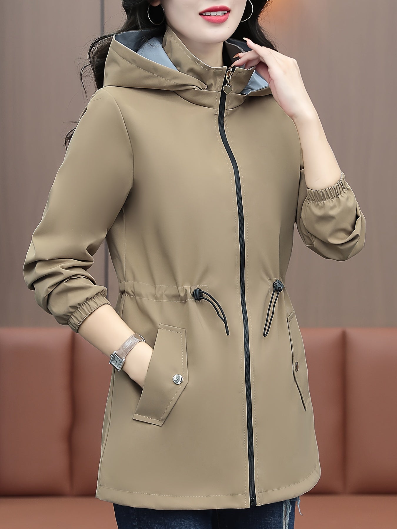 Reinica | Schwarze Wendejacke mit Kapuze für vielseitige Styles