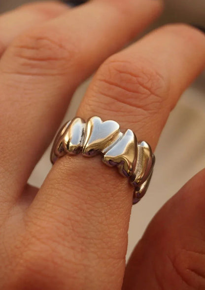Bonafita Herz-Ring – Eleganz in Edelstahl mit Herzmotiv