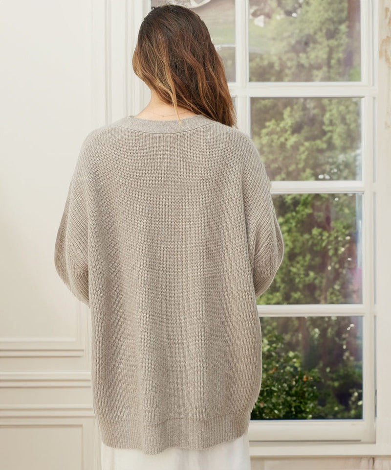 Emma – Elegante Damen Strickjacke mit Knöpfen