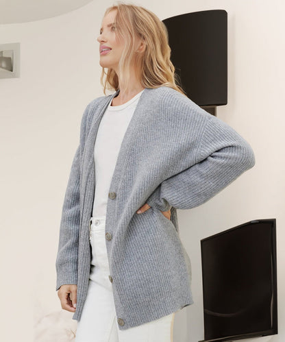Emma – Elegante Damen Strickjacke mit Knöpfen
