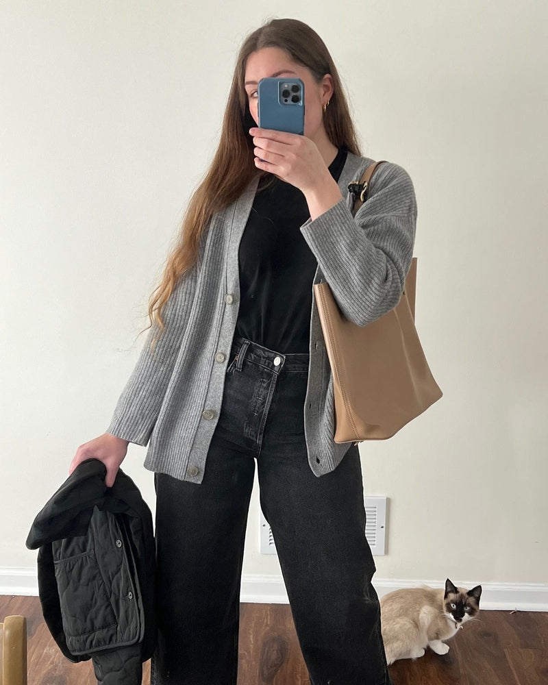 Emma – Elegante Damen Strickjacke mit Knöpfen