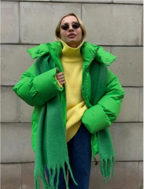 Larina - Kurze Damenjacke mit Kapuze
